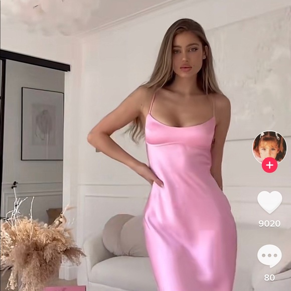 Zara Satin Pink dress - Picture 9 of 11